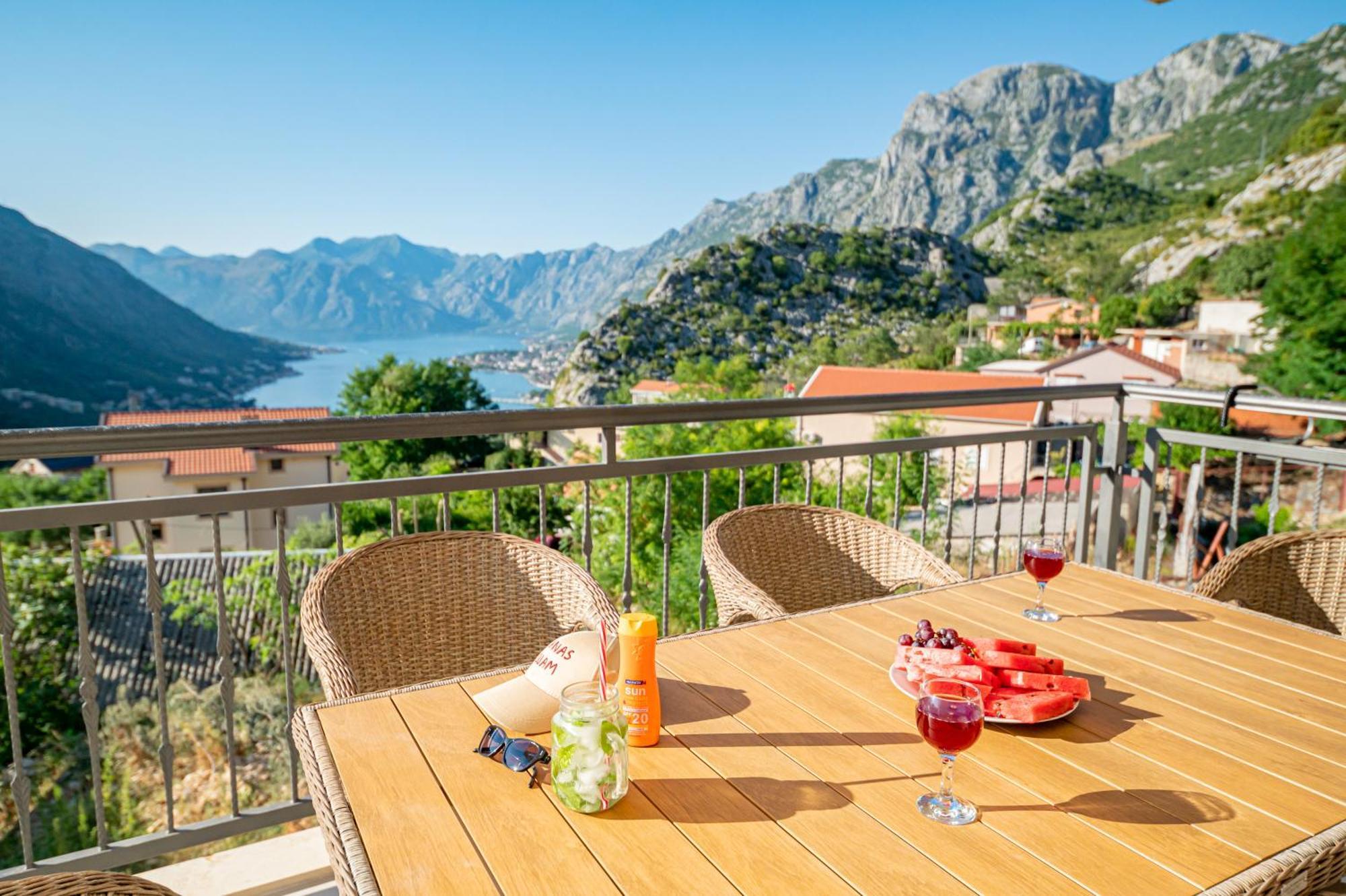Apartamento Red Hill Kotor Exterior foto