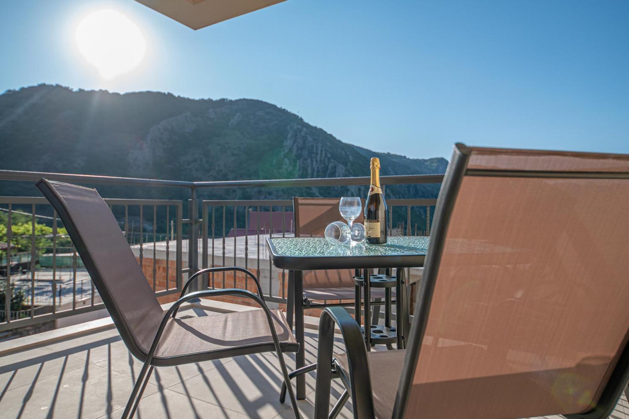 Apartamento Red Hill Kotor Exterior foto
